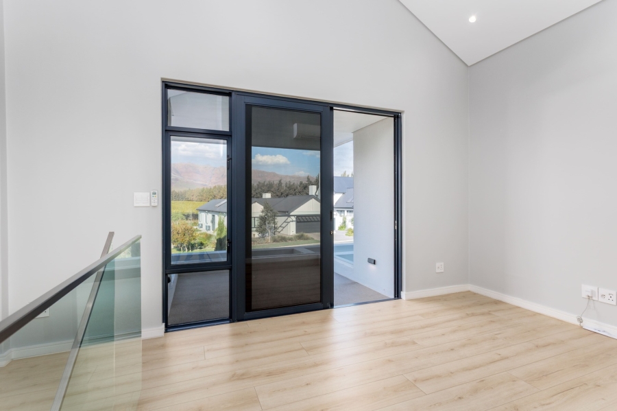 5 Bedroom Property for Sale in Val De Vie Estate Western Cape
